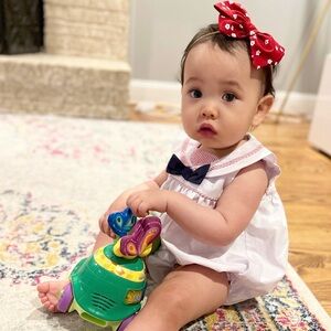 The Beaufort Bonnet Company Stiles Sunsuit Sailor Red Trim and Navy Bow EUC